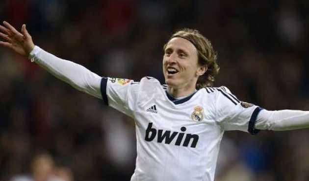 欧冠杯16强首回合｜ 德甲双雄冤家路窄 拜仁主场誓炸药厂