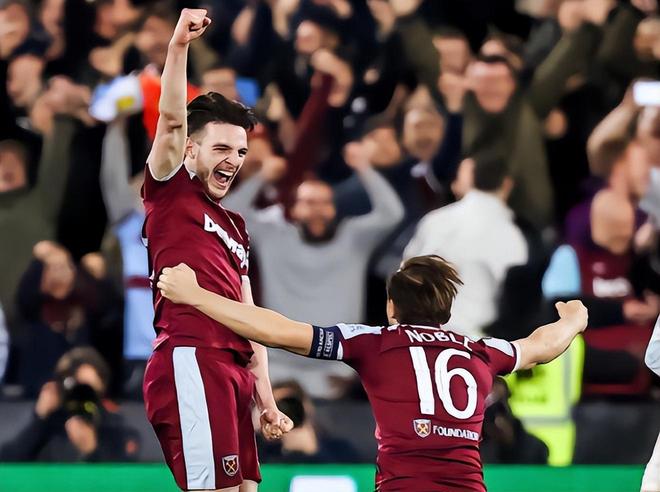 斯托茨代科尔出席赛后发布会，称是为帮其省钱